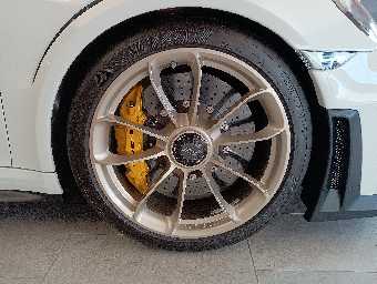 PORSCHE 911 2019 Image 26