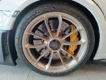 PORSCHE 911 2019 Image 27