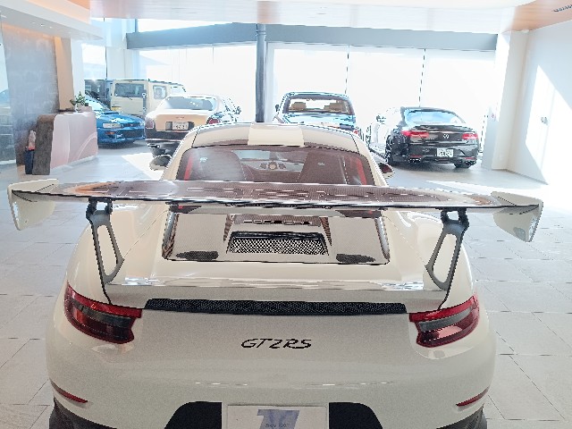 PORSCHE 911 2019 Image 37