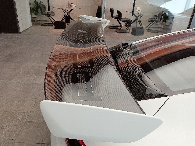 PORSCHE 911 2019 Image 38