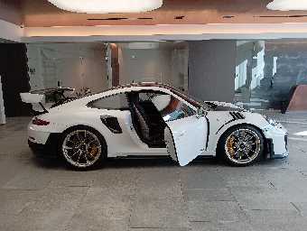 PORSCHE 911 2019 Image 6