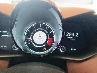 ASTON MARTIN VANTEGE 2018 Image 38