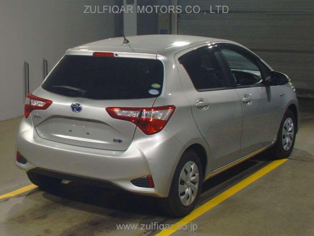 TOYOTA VITZ 2018 Image 2