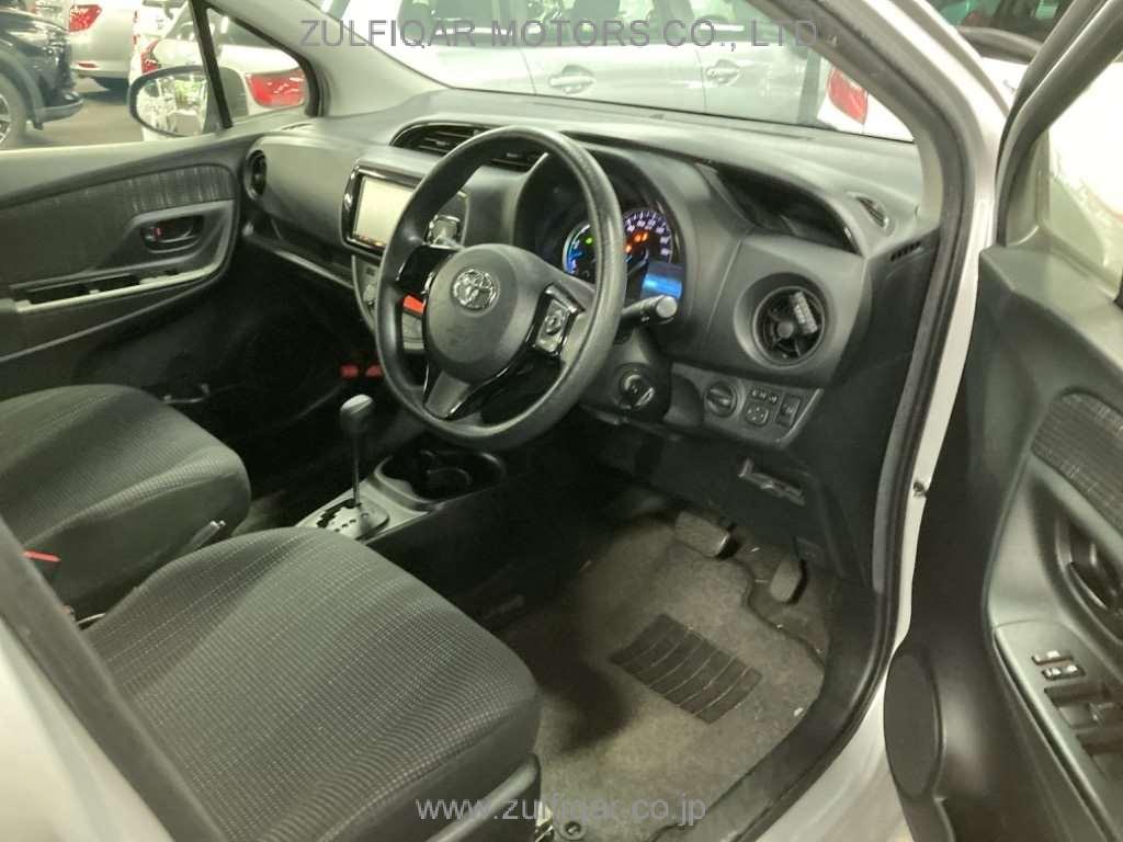 TOYOTA VITZ 2018 Image 5