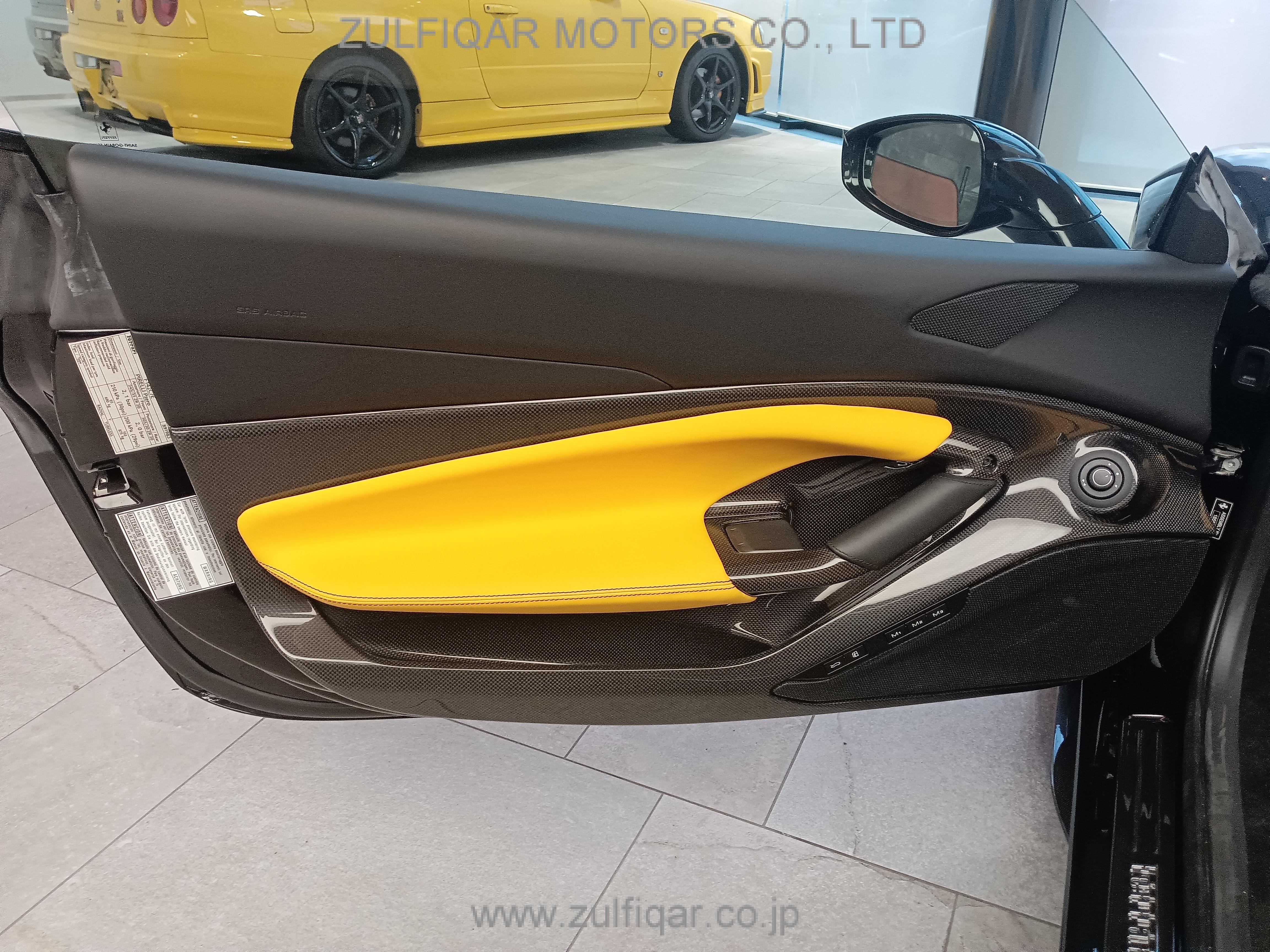 FERRARI F8 SPIDER 2021 Image 47