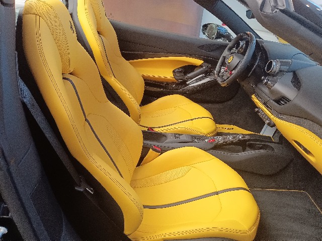 FERRARI F8 SPIDER 2021 Image 49