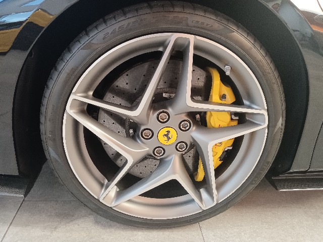 FERRARI F8 SPIDER 2021 Image 55