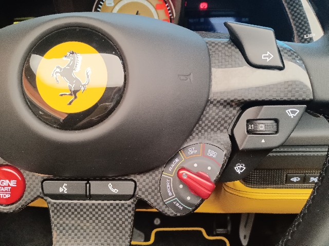 FERRARI F8 SPIDER 2021 Image 64