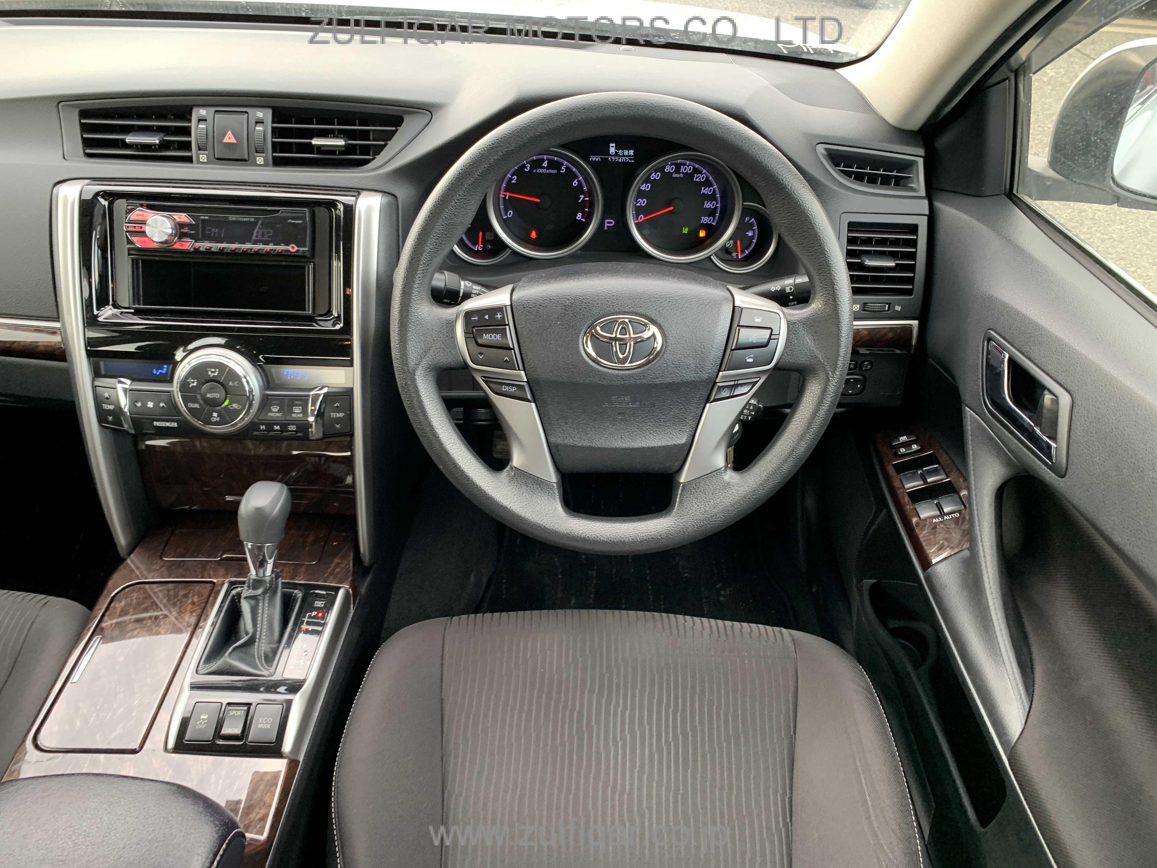 TOYOTA MARK X 2019 Image 9