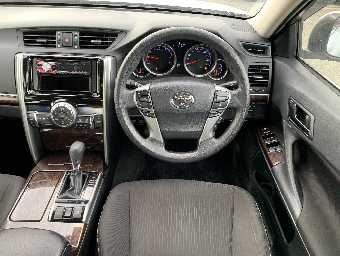 TOYOTA MARK X 2019 Image 9