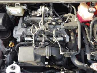 TOYOTA VITZ 2018 Image 13