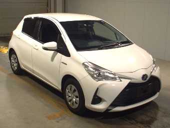 TOYOTA VITZ 2018 Image 3