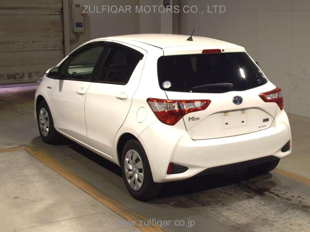 TOYOTA VITZ 2018 Image 4