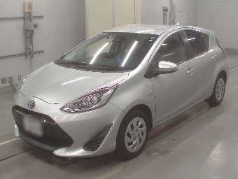 TOYOTA AQUA 2019 Image 1