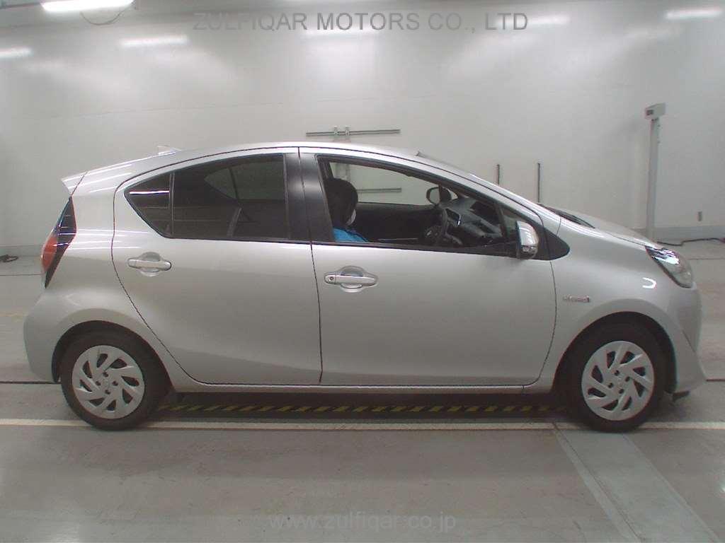 TOYOTA AQUA 2019 Image 3