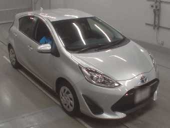 TOYOTA AQUA 2019 Image 5