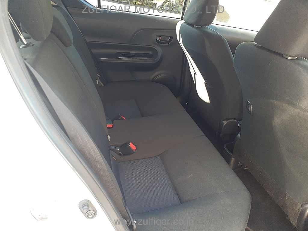 TOYOTA AQUA 2019 Image 10