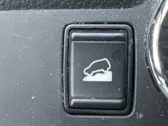 NISSAN X-TRAIL 2018 Image 9