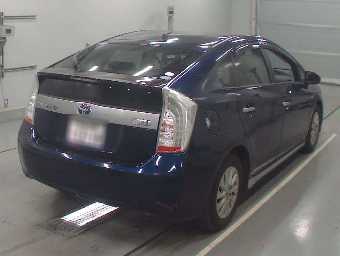 TOYOTA PRIUS PHV 2013 Image 2