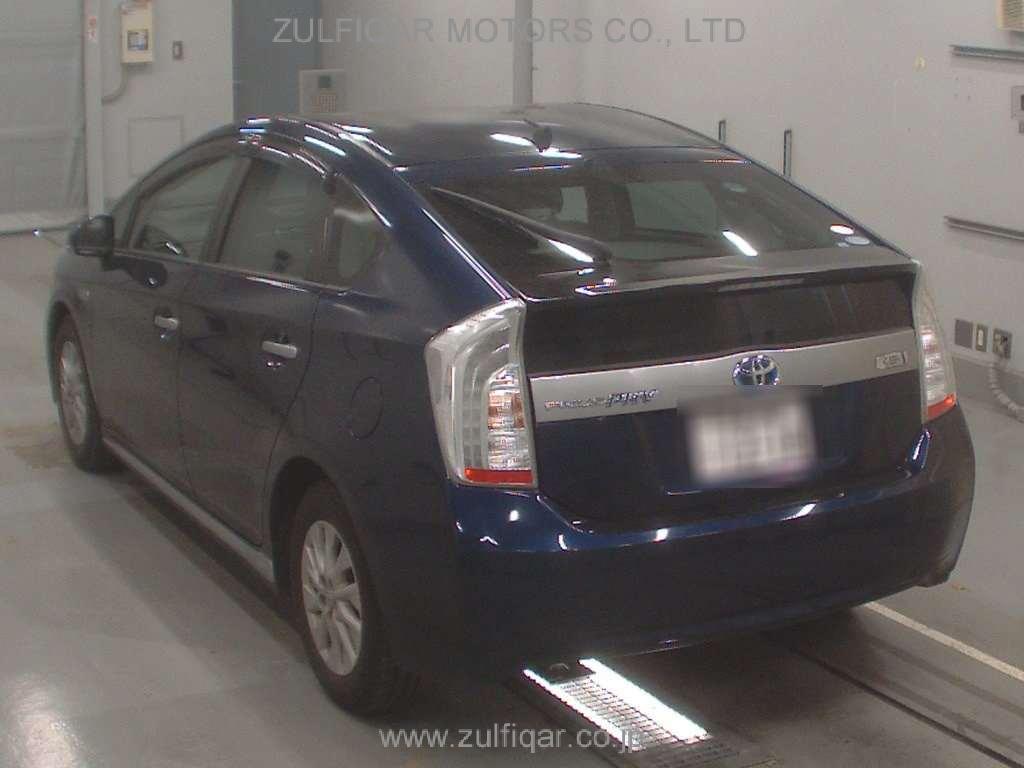 TOYOTA PRIUS PHV 2013 Image 6