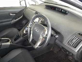 TOYOTA PRIUS PHV 2013 Image 7