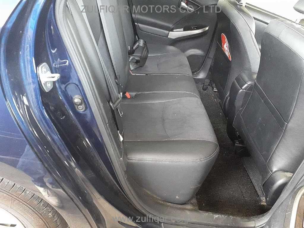 TOYOTA PRIUS PHV 2013 Image 10