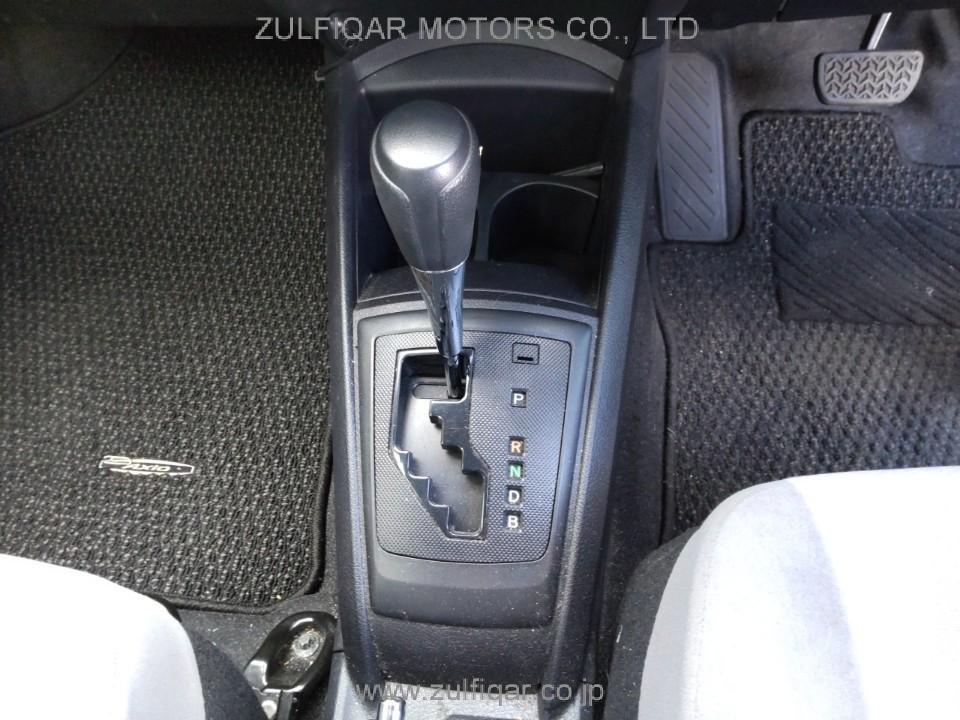 TOYOTA COROLLA AXIO 2015 Image 10