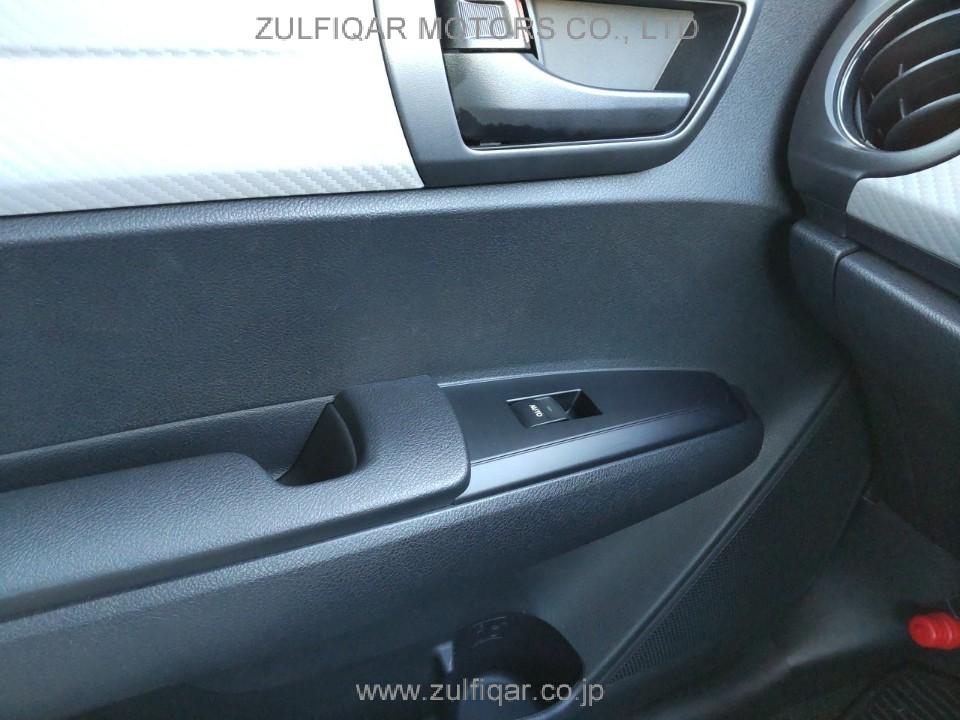 TOYOTA COROLLA AXIO 2014 Image 12