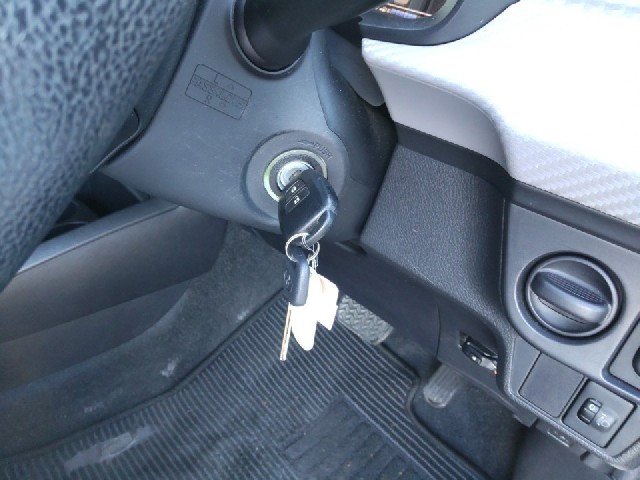 TOYOTA COROLLA AXIO 2014 Image 20