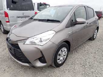 TOYOTA VITZ 2017 Image 1