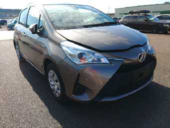 TOYOTA VITZ 2017 Image 10