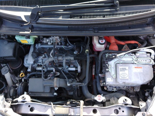 TOYOTA VITZ 2017 Image 22