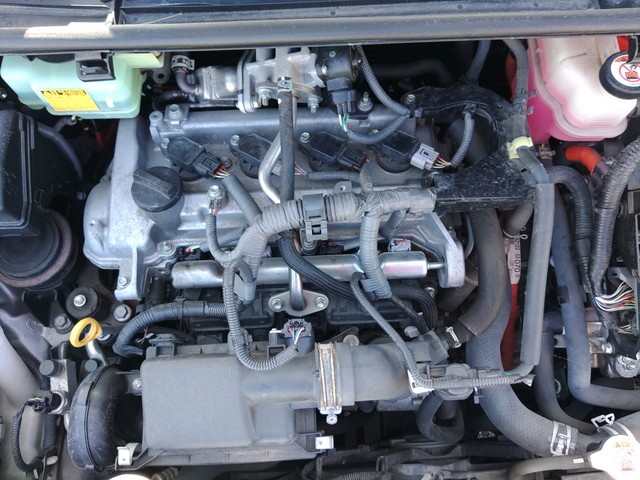 TOYOTA VITZ 2017 Image 23