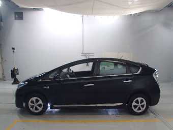 TOYOTA PRIUS PHV 2013 Image 4