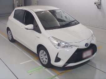 TOYOTA VITZ 2018 Image 5