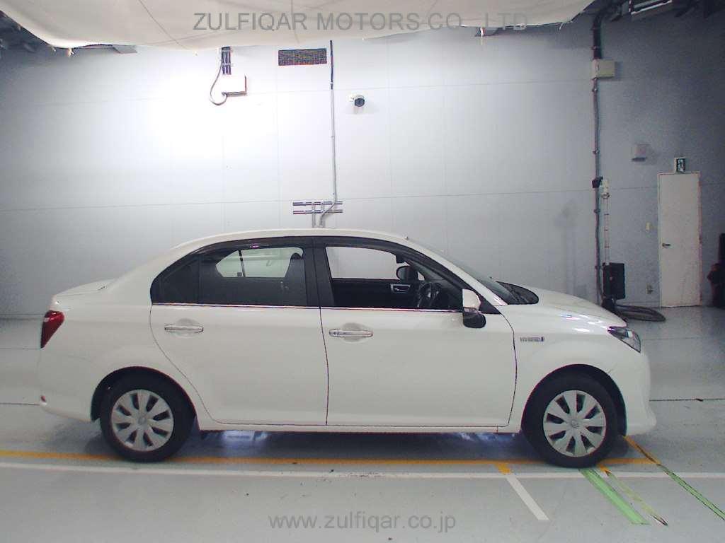 TOYOTA COROLLA AXIO 2016 Image 3