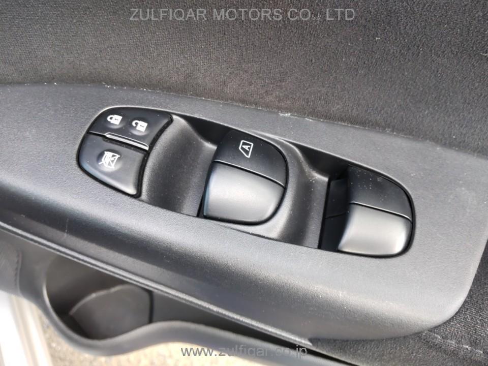 NISSAN SYLPHY 2020 Image 12