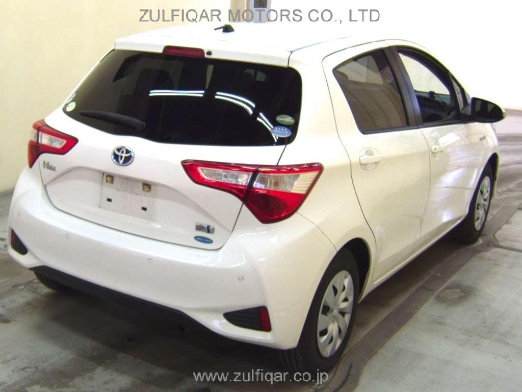 TOYOTA VITZ 2018 Image 2
