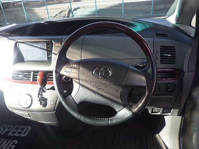 TOYOTA ESTIMA 2010 Image 22