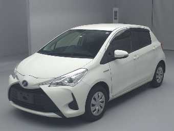 TOYOTA VITZ 2018 Image 1