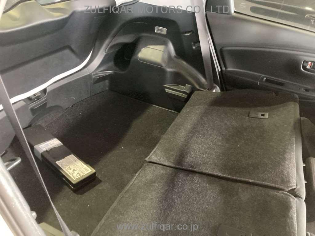 TOYOTA VITZ 2018 Image 7