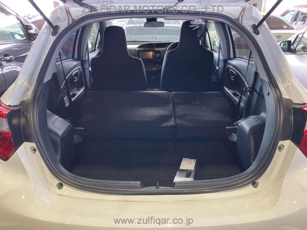 TOYOTA VITZ 2018 Image 8