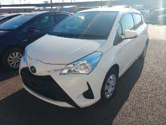 TOYOTA VITZ 2018 Image 10