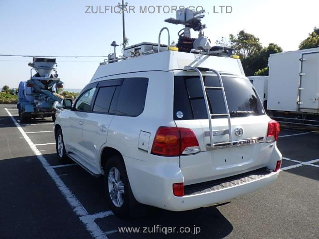TOYOTA LAND CRUISER 2013 Image 4