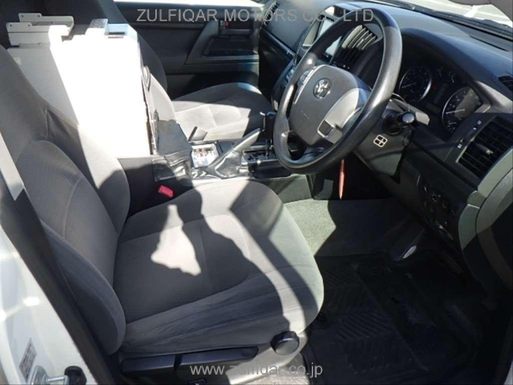 TOYOTA LAND CRUISER 2013 Image 5