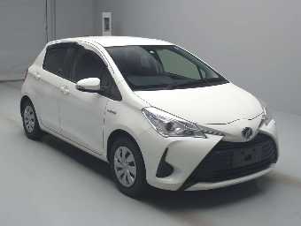 TOYOTA VITZ 2018 Image 3