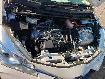 TOYOTA VITZ 2018 Image 14