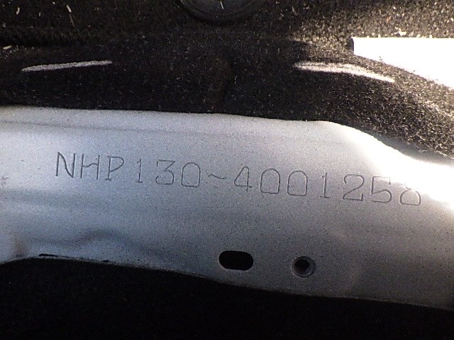 TOYOTA VITZ 2018 Image 33