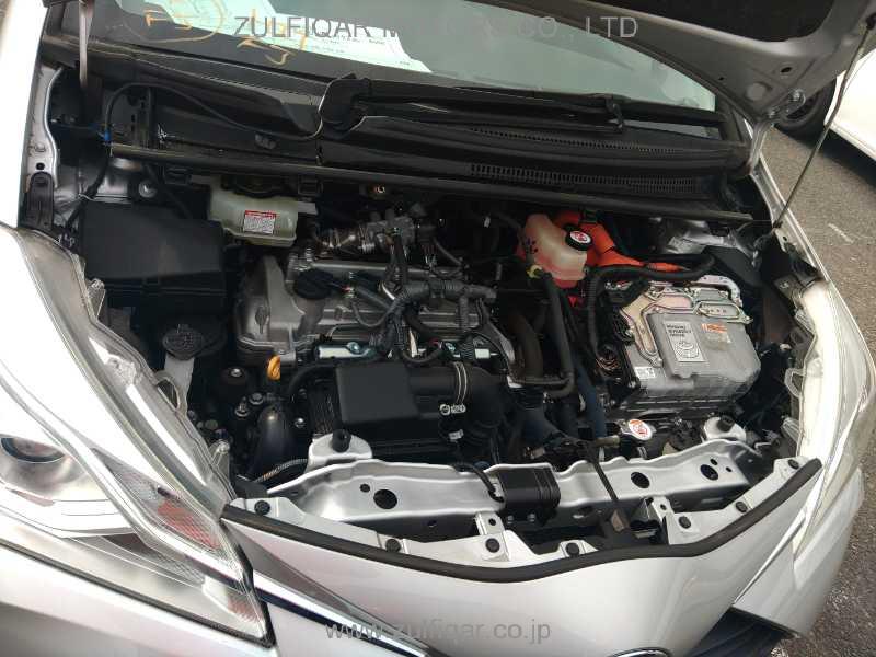 TOYOTA VITZ 2018 Image 22