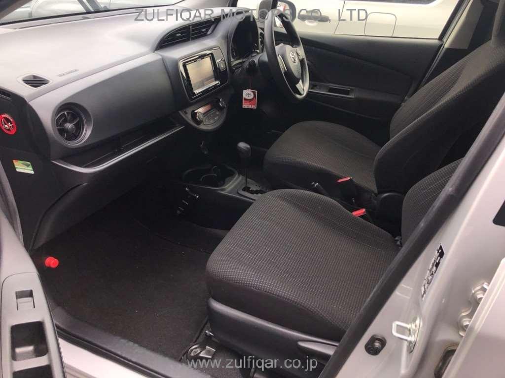 TOYOTA VITZ 2018 Image 8